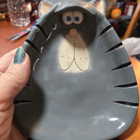 Gray Cat-Shaped  Dish - Picture 3 of 5